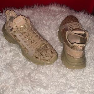 Brand New, very unique. Rhinestone shoes designed by Juicy. These are gorgeous!